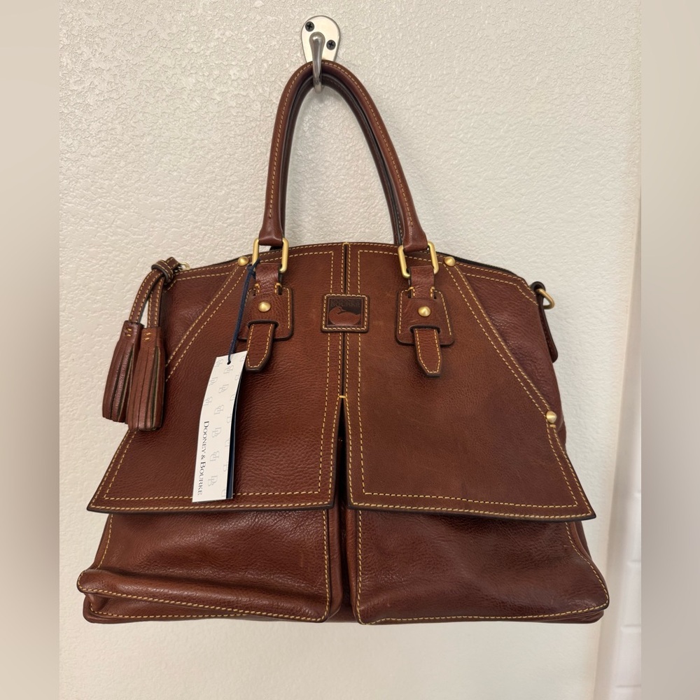 BNWT Dooney & Bourke Clayton Satchel